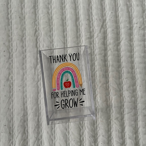 LOT OF TEACHER GIFTS - Picture 2 of 5